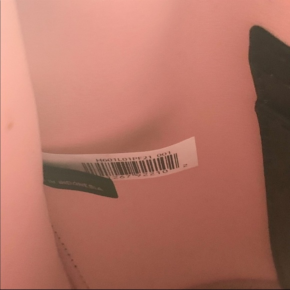 Marc Jacobs Logo Bucket Bag Black - Picture 11 of 11